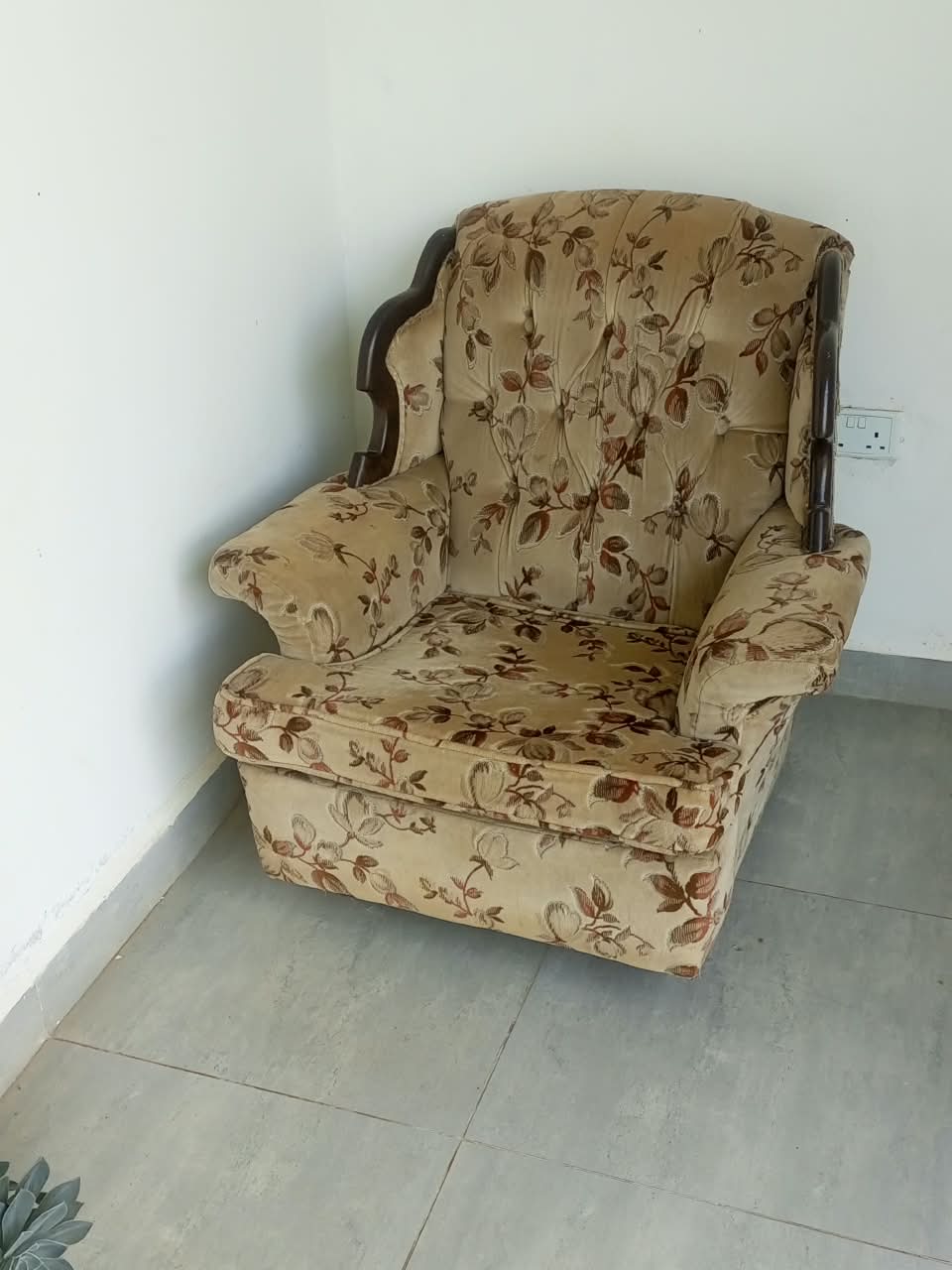 Living Room Suite + Tables Restoration — Before 3